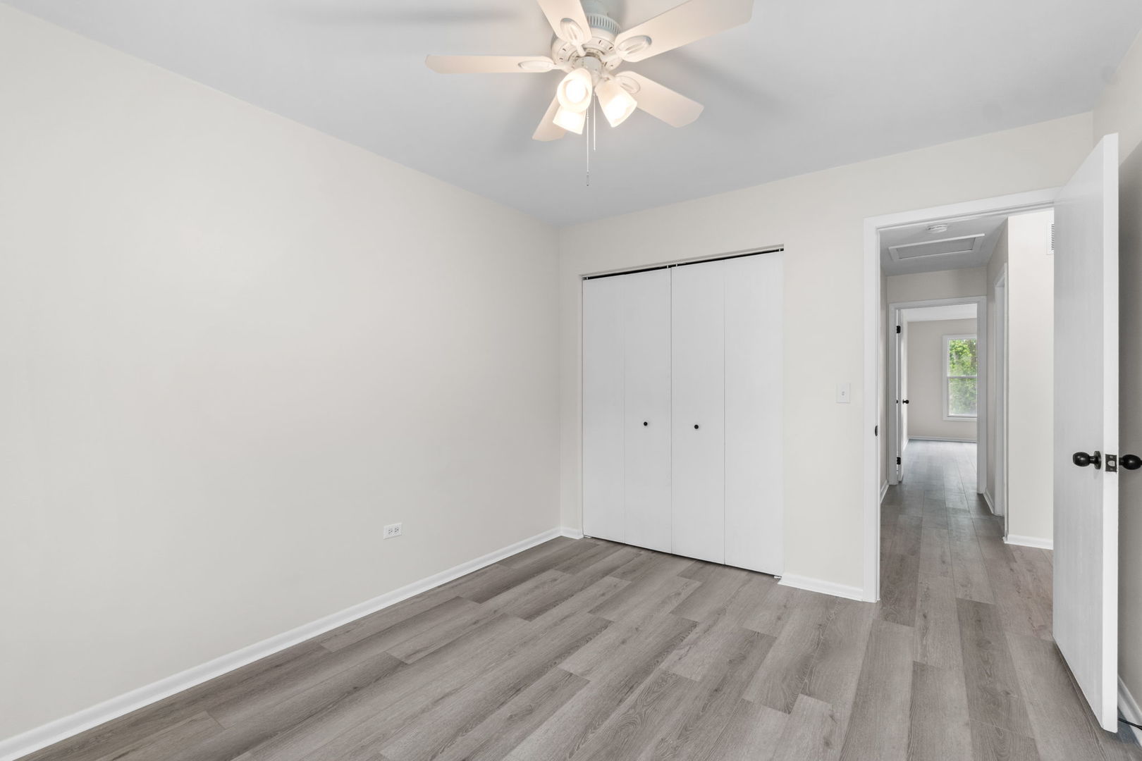 2254 Blacksmith Drive Wheaton, IL 60189 - Photo 18 of 32 wooden floor in an empty room