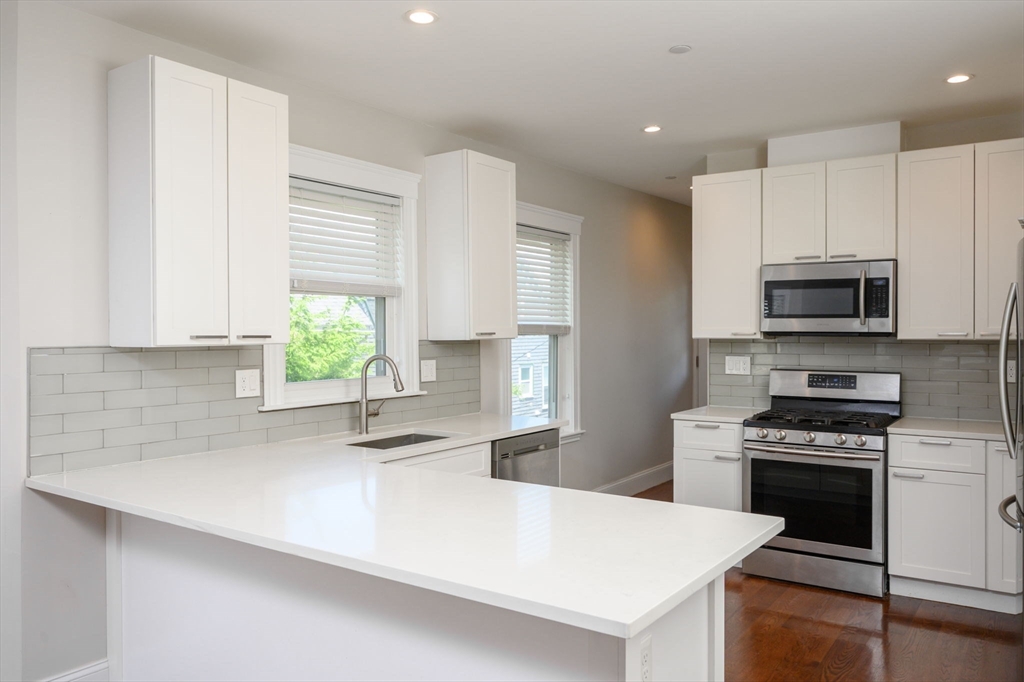 24 Mt Ida Road, Unit 2 Boston, MA 02122 - Photo 1 of 31 Gallery Image 1