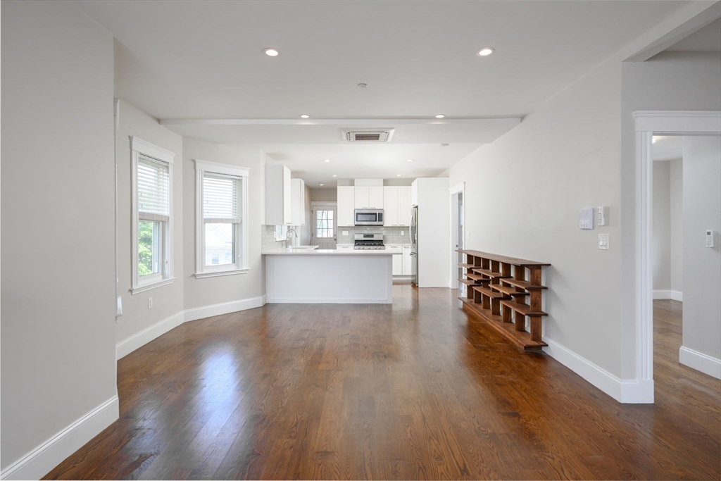 24 Mt Ida Road, Unit 2 Boston, MA 02122 - Photo 8 of 31 Gallery Image 8
