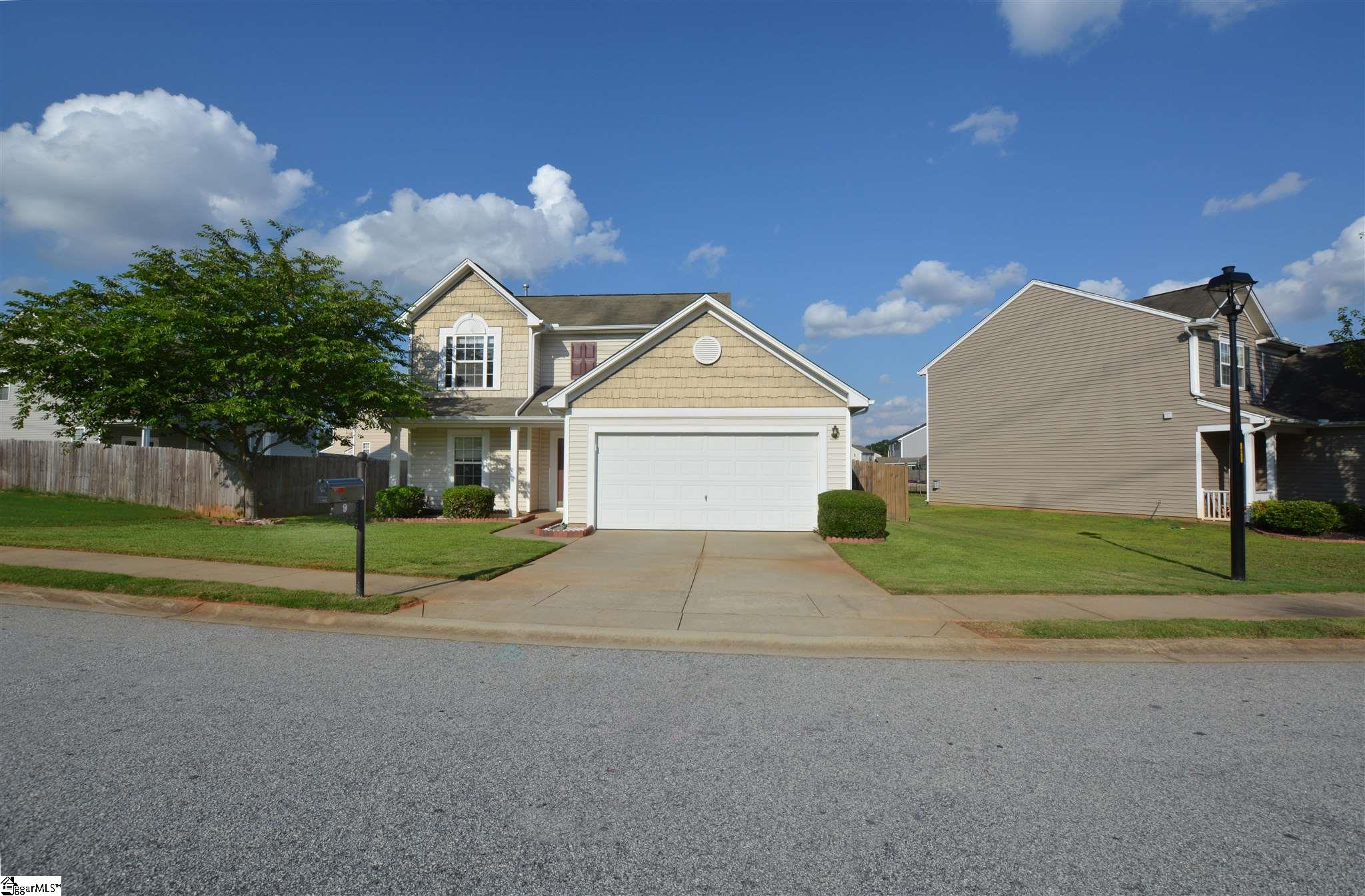 9 Spring Walk Way Greenville, SC 29605 - Photo 2 of 25 Gallery Image 2