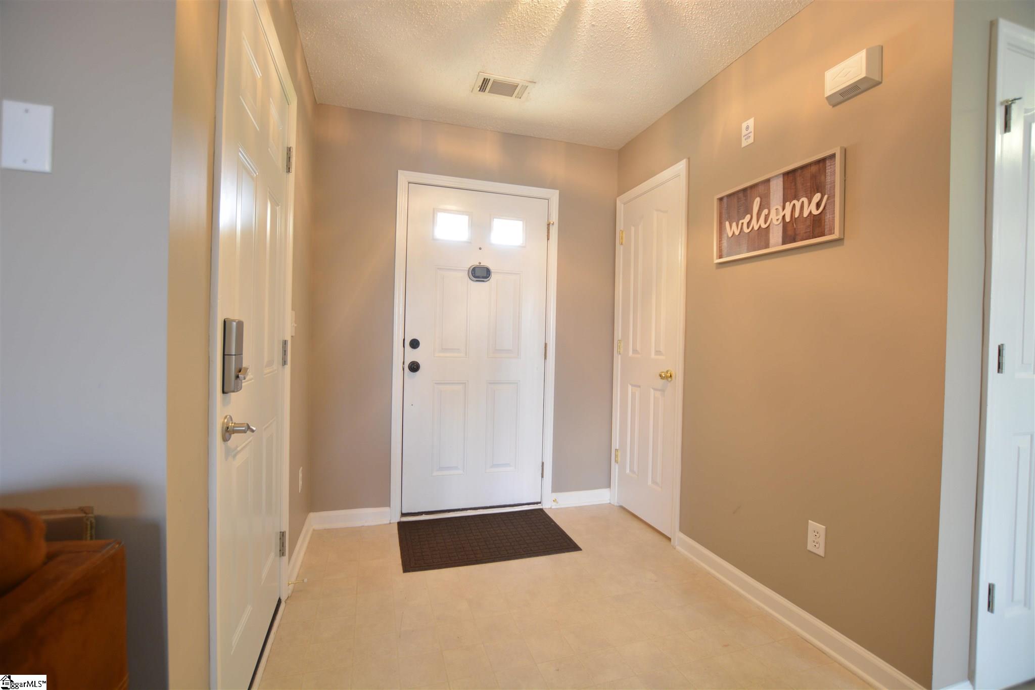 9 Spring Walk Way Greenville, SC 29605 - Photo 5 of 25 Gallery Image 5