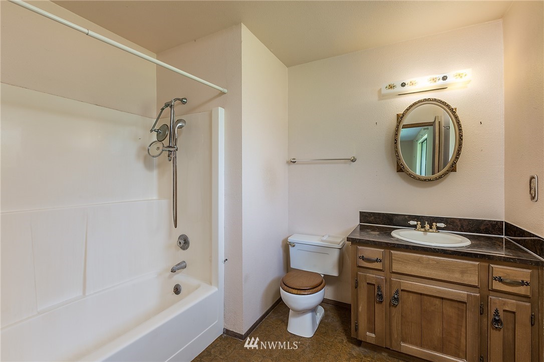 19438 Cook Road Southeast Yelm, WA 98597 - Photo 11 of 17 Gallery Image 11