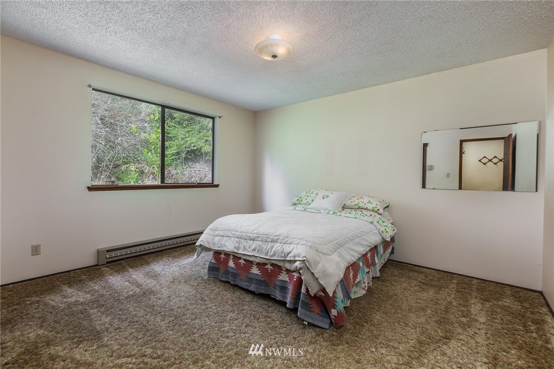 19438 Cook Road Southeast Yelm, WA 98597 - Photo 13 of 17 Gallery Image 13