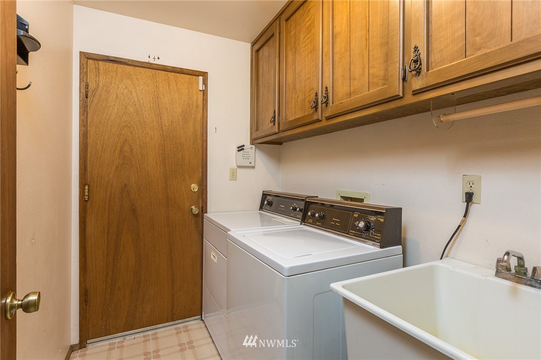 19438 Cook Road Southeast Yelm, WA 98597 - Photo 14 of 17 Gallery Image 14
