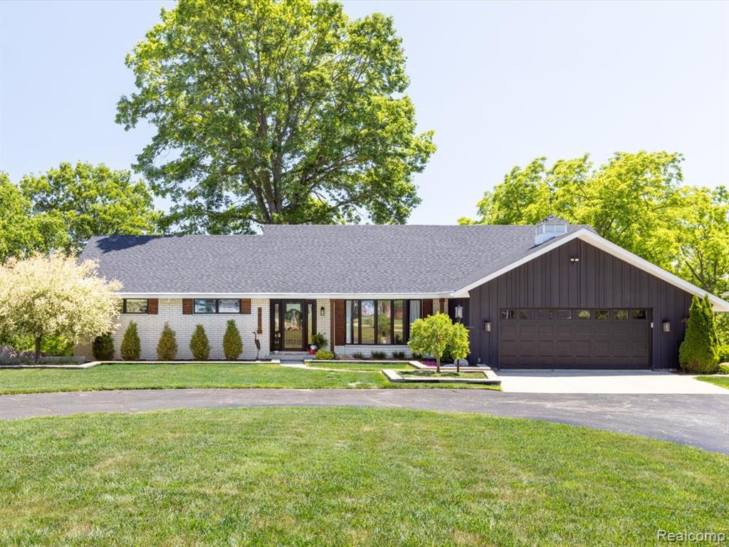 4405 North River Road Fort Gratiot, MI 48059 - Photo 1 of 52