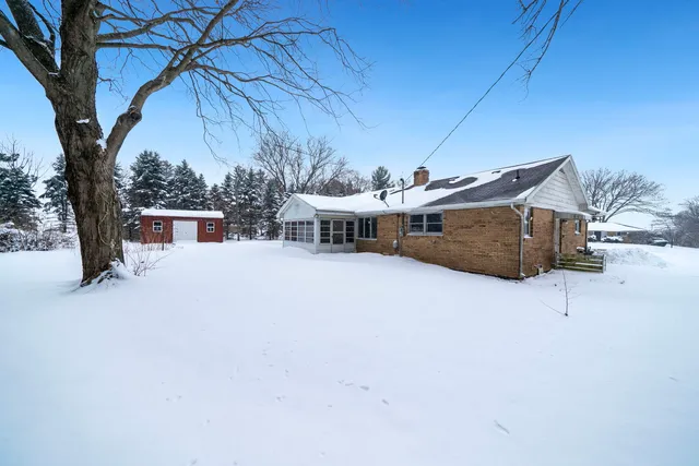 $169,900 | 1849 Weller Drive, Mount Morris, IL 61054