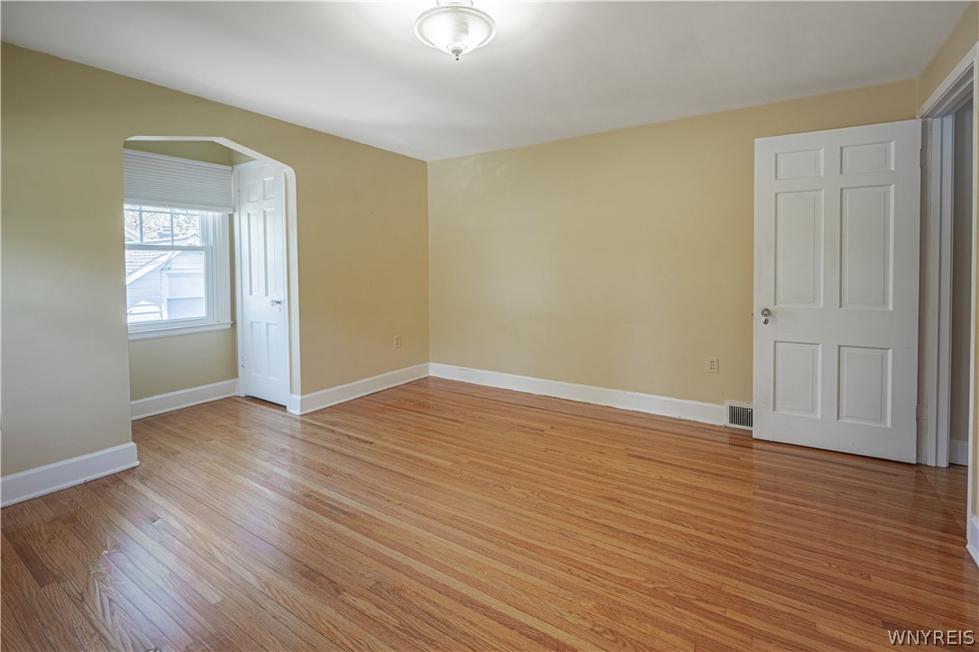 4831 Lewiston Road Niagara Falls, NY 14305 - Photo 27 of 46