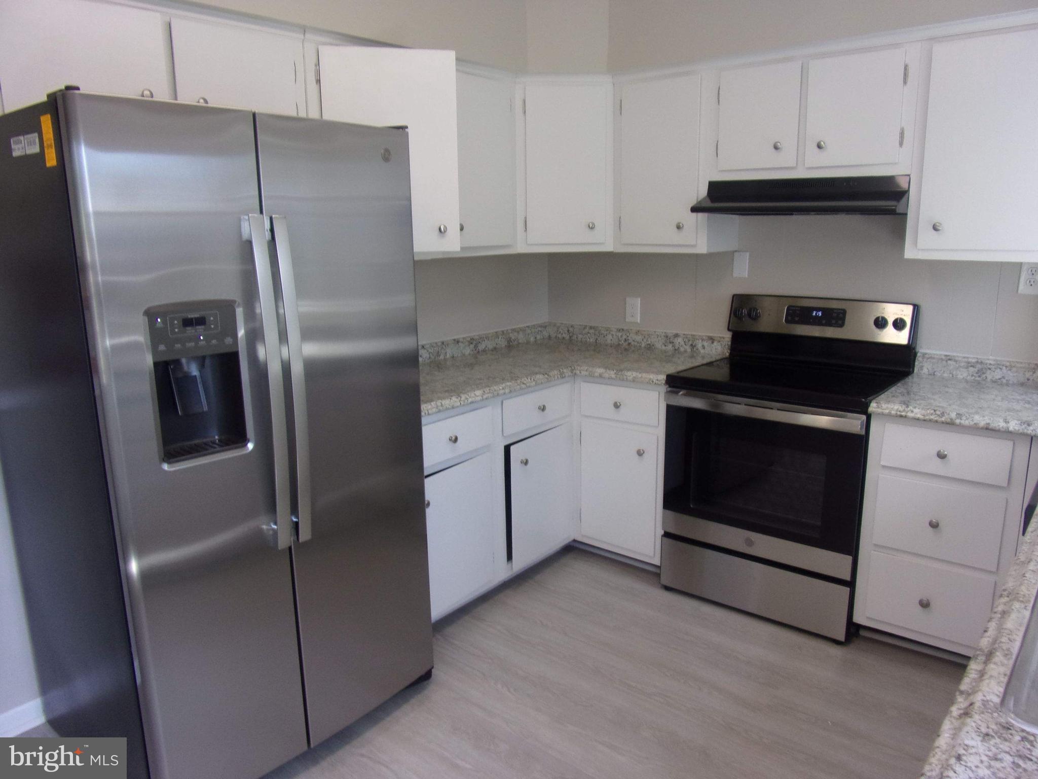 266 Creek Road Bellmawr, NJ 08031 - Photo 3 of 15 Gallery Image 3