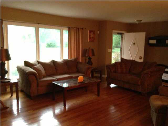 101 Green Acres Road Washington, IN 47501 - Photo 3 of 11 Gallery Image 3