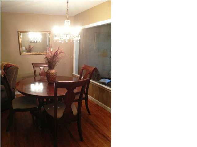 101 Green Acres Road Washington, IN 47501 - Photo 4 of 11 Gallery Image 4