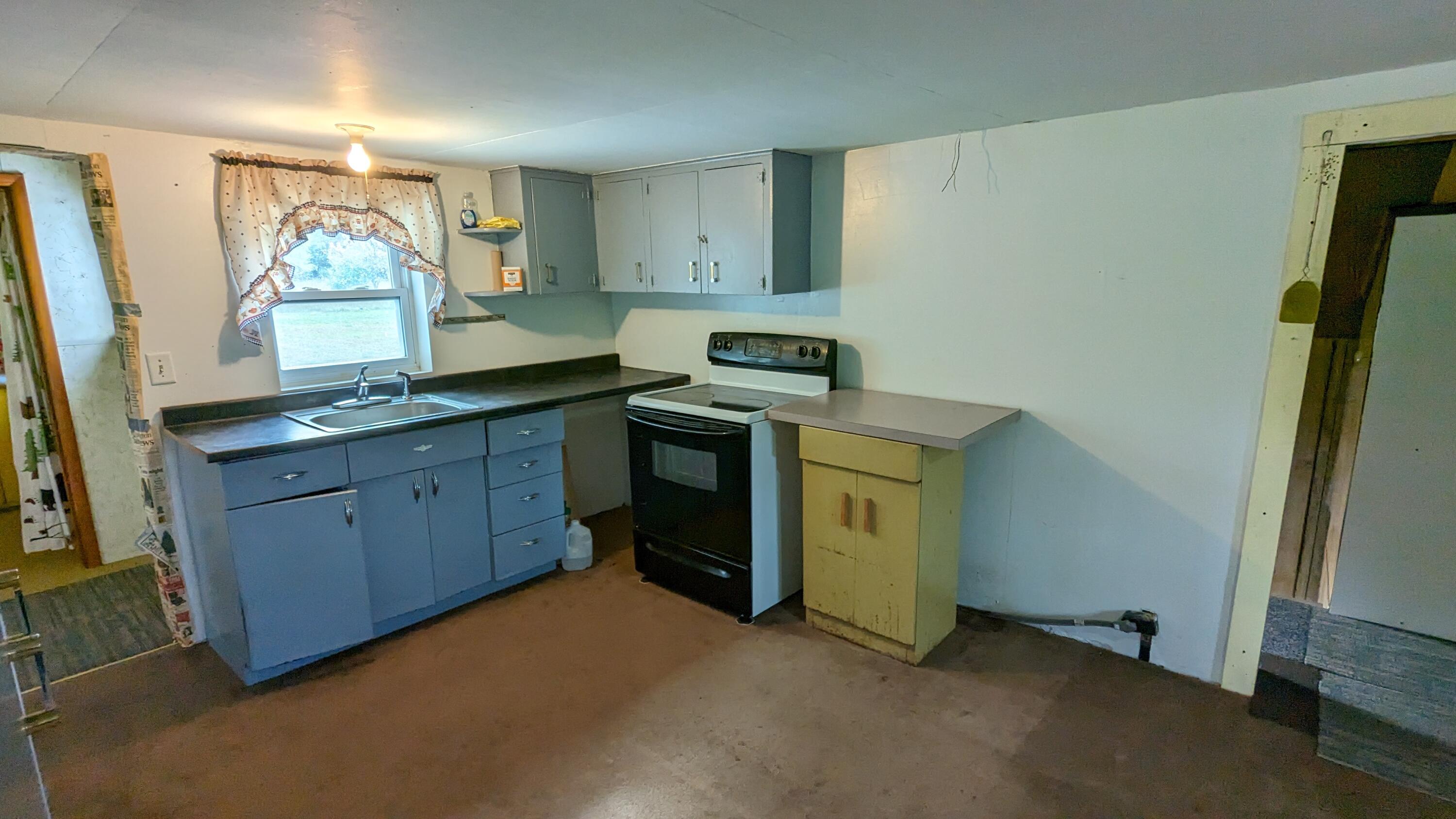 2019 Lenz Road Ludington, MI 49431 - Photo 10 of 75 PXL_20231023_181346354
