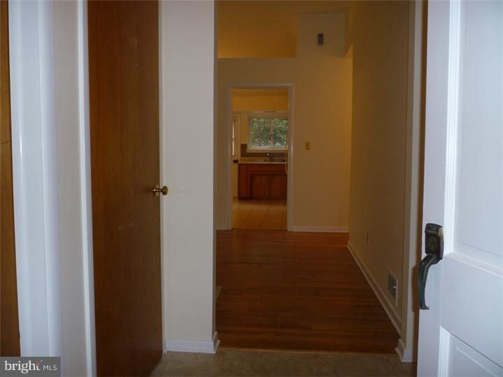 6 Maple Stream Road East Windsor, NJ 08520 - Photo 3 of 18 Foyer
