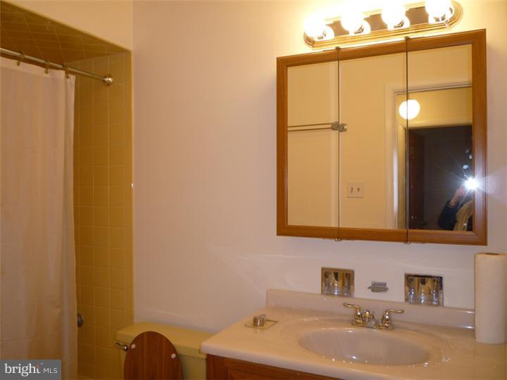 6 Maple Stream Road East Windsor, NJ 08520 - Photo 10 of 18 Bathroom