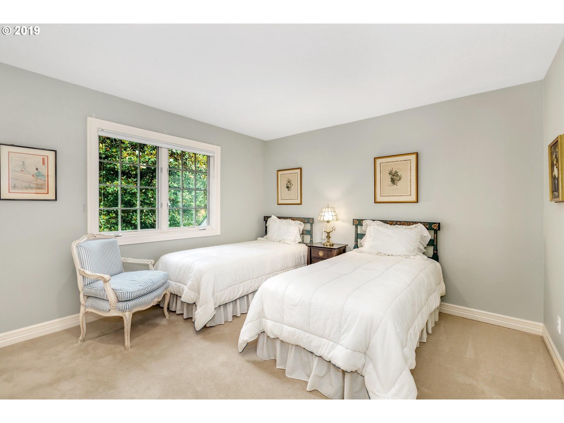 4405 Southwest Selling Court Portland, OR 97221 - Photo 17 of 28 Gallery Image 17