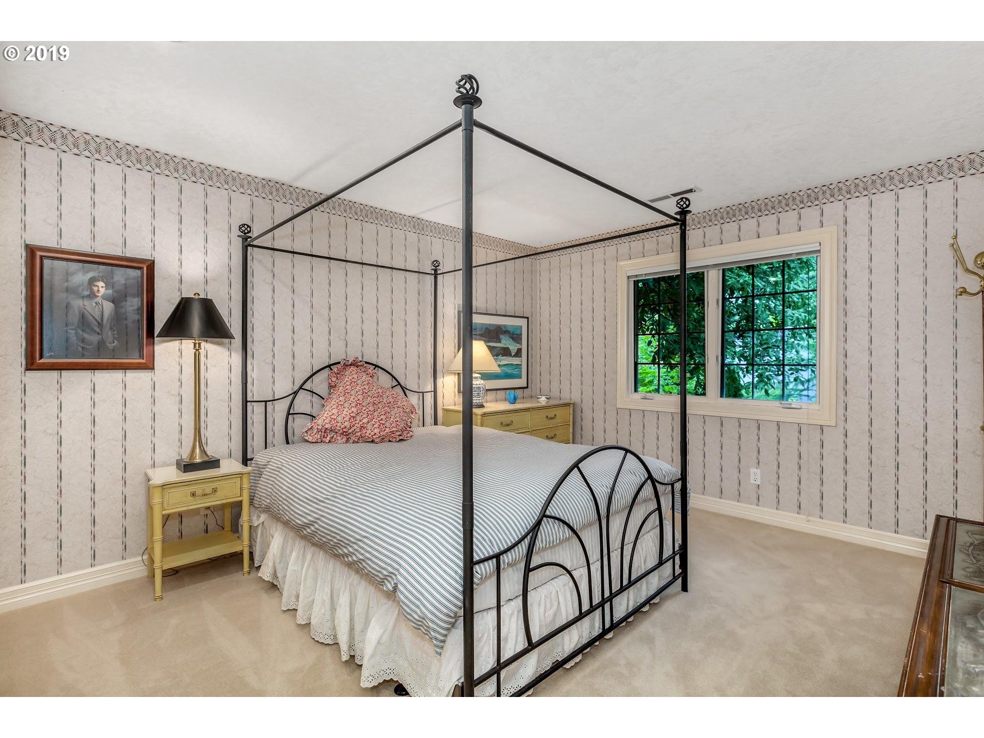 4405 Southwest Selling Court Portland, OR 97221 - Photo 20 of 28 Gallery Image 20