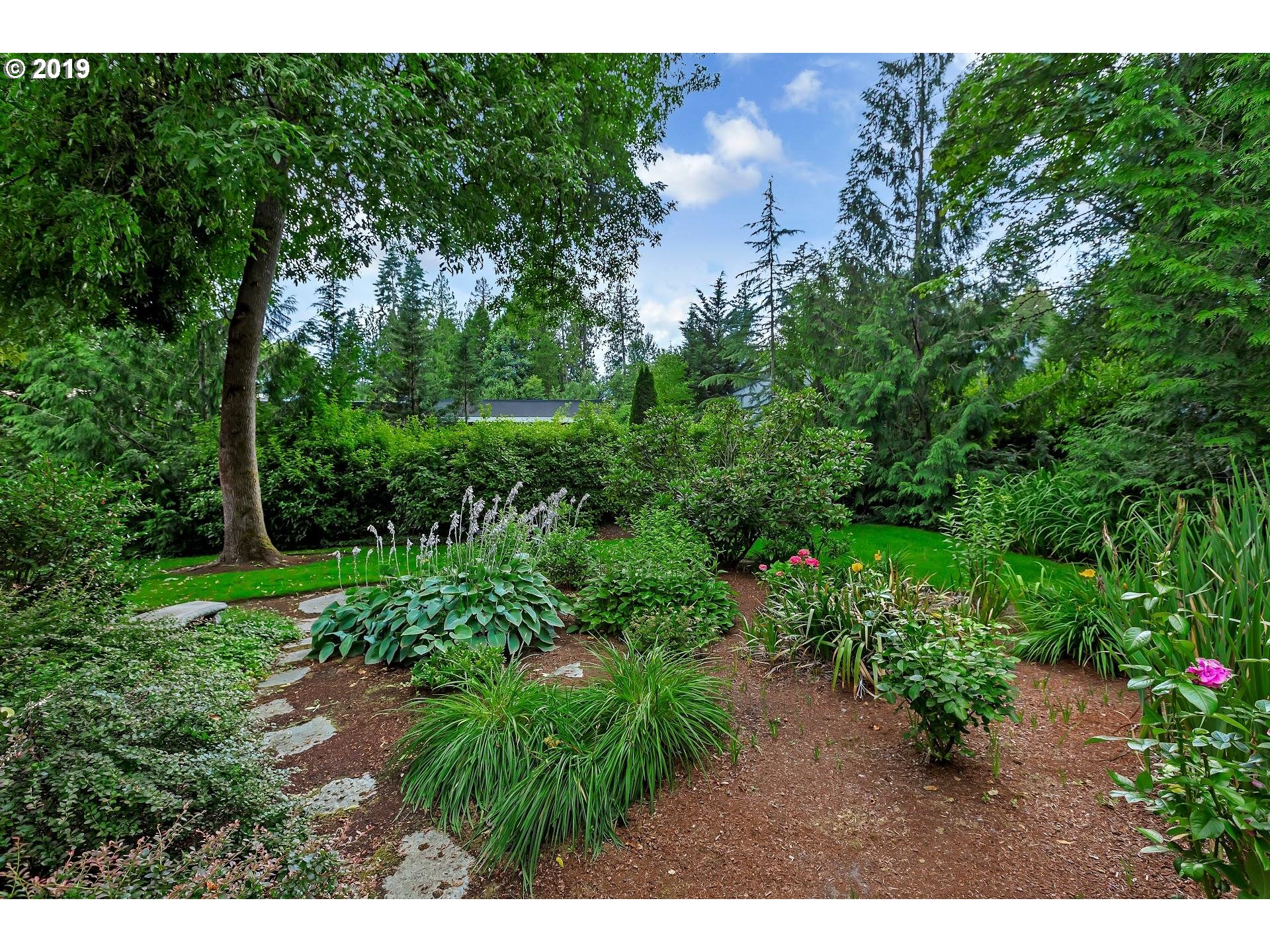 4405 Southwest Selling Court Portland, OR 97221 - Photo 27 of 28 Gallery Image 27