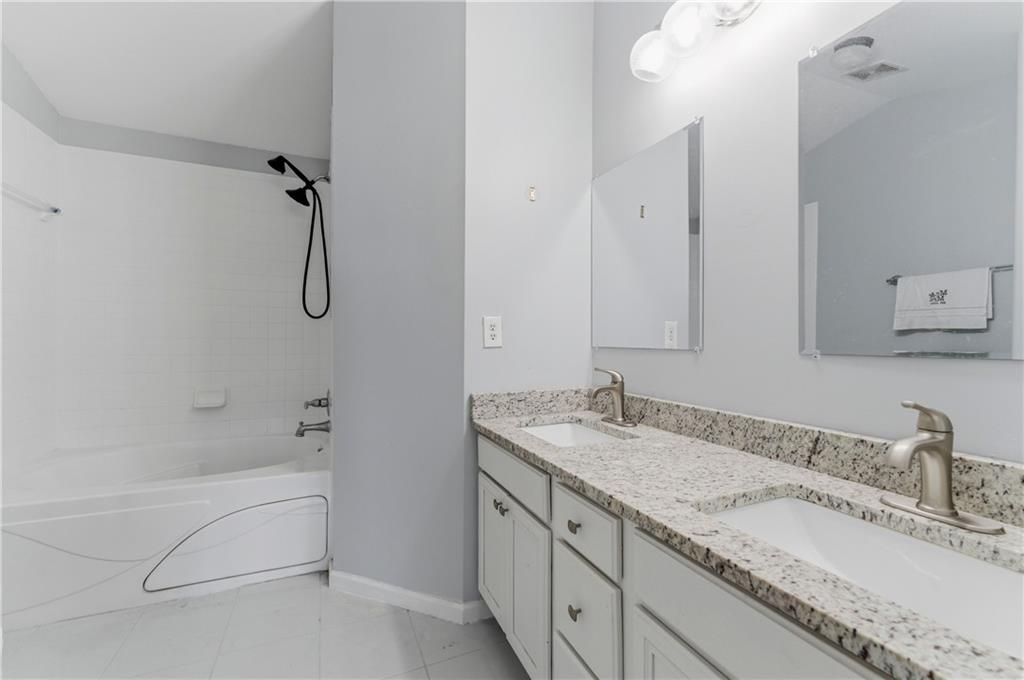 4247 Chatham Ridge Drive Buford, GA 30518 - Photo 14 of 28