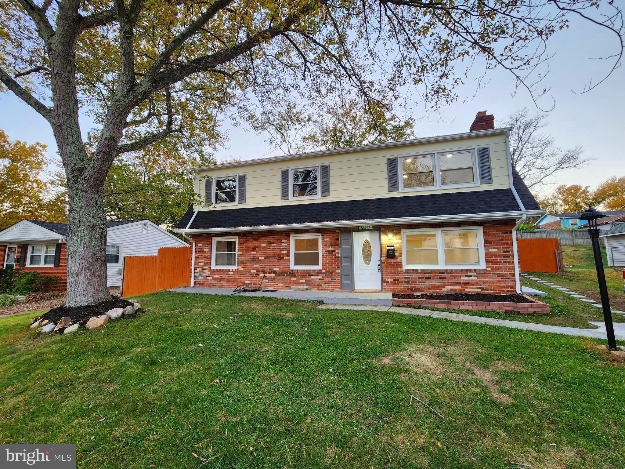 13312 Haddock Road Woodbridge, VA 22193 - Photo 2 of 54 Gallery Image 2