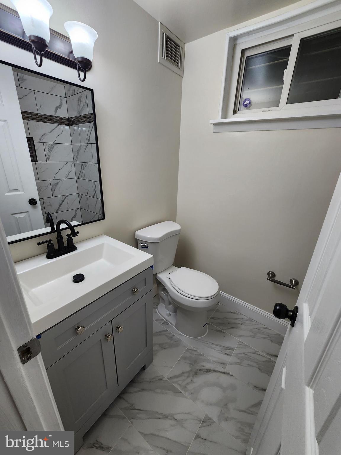 13312 Haddock Road Woodbridge, VA 22193 - Photo 9 of 54 Gallery Image 9