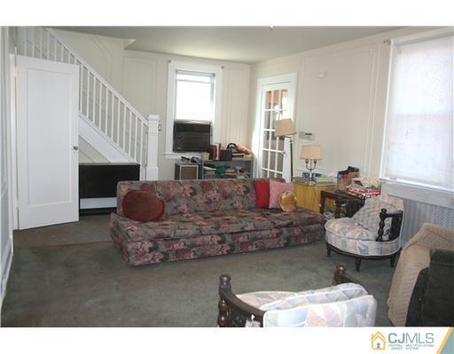 198 Rutgers Street New Brunswick, NJ 08901 - Photo 4 of 12 Gallery Image 4