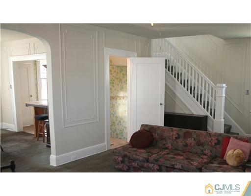 198 Rutgers Street New Brunswick, NJ 08901 - Photo 5 of 12 Gallery Image 5