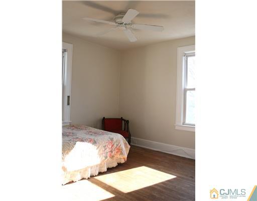198 Rutgers Street New Brunswick, NJ 08901 - Photo 8 of 12 Gallery Image 8