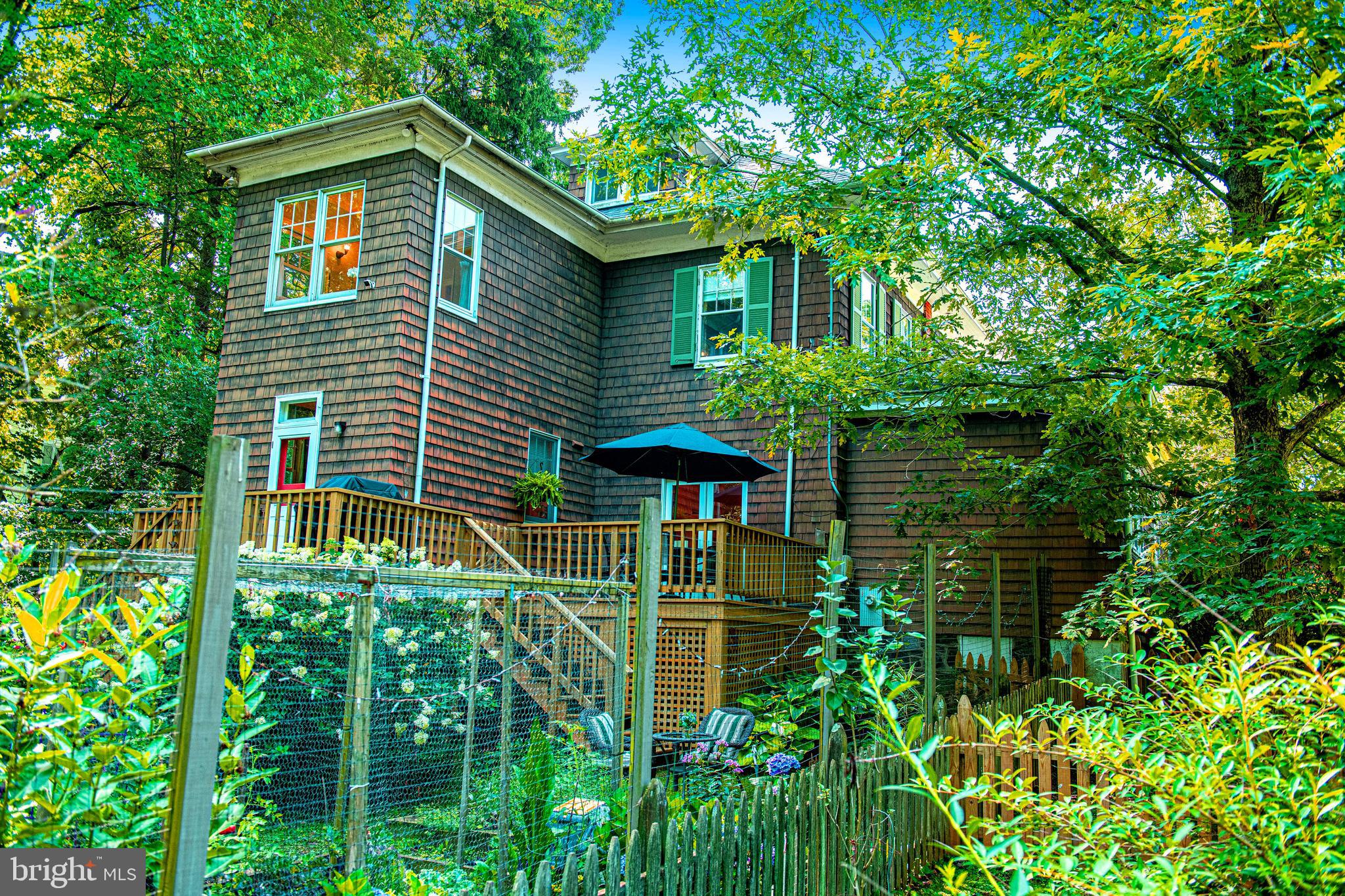 1014 Windsor Road Baltimore, MD 21208 - Photo 33 of 50 Gardener's delight