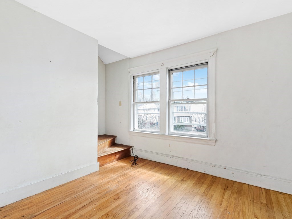 16 Brigham Road Waltham, MA 02453 - Photo 18 of 35 Gallery Image 18