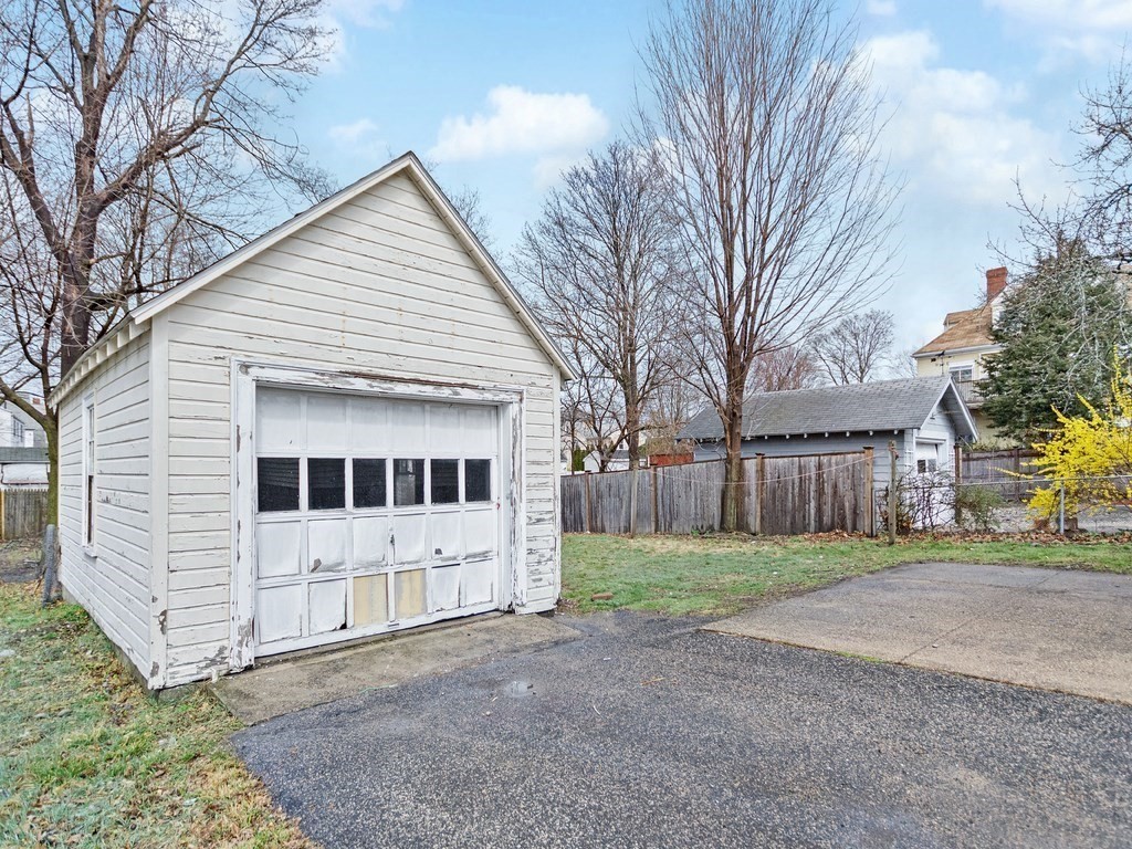 16 Brigham Road Waltham, MA 02453 - Photo 26 of 35 Gallery Image 26