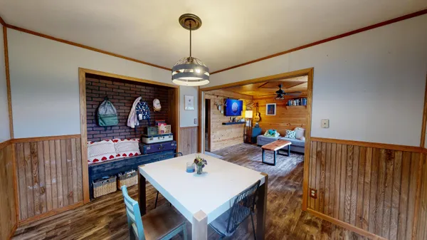 $185,000 | 232 1st Avenue Southwest, Spring Grove, MN 55974