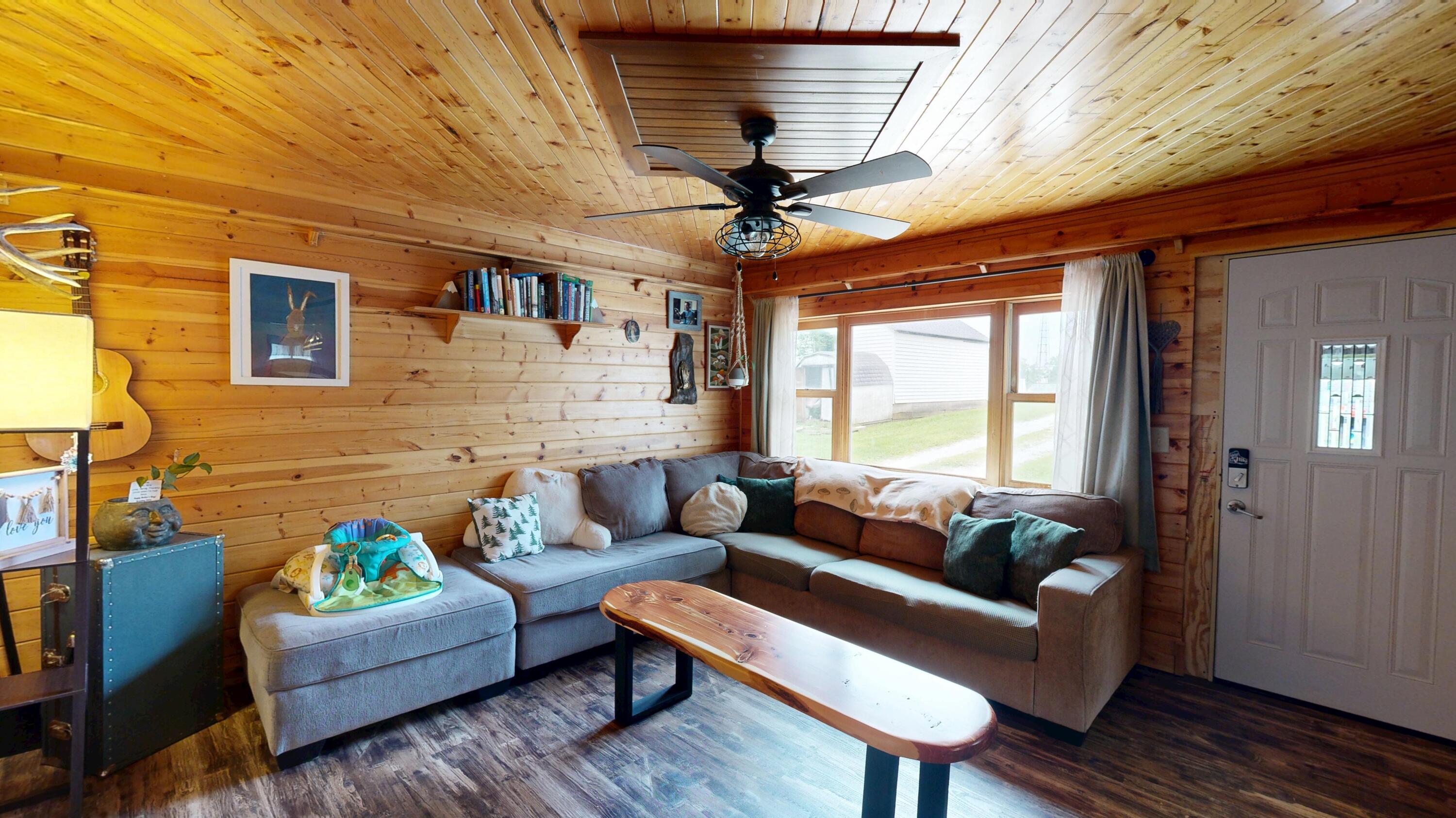 232 1st Avenue Southwest Spring Grove, MN 55974 - Photo 5 of 29 1