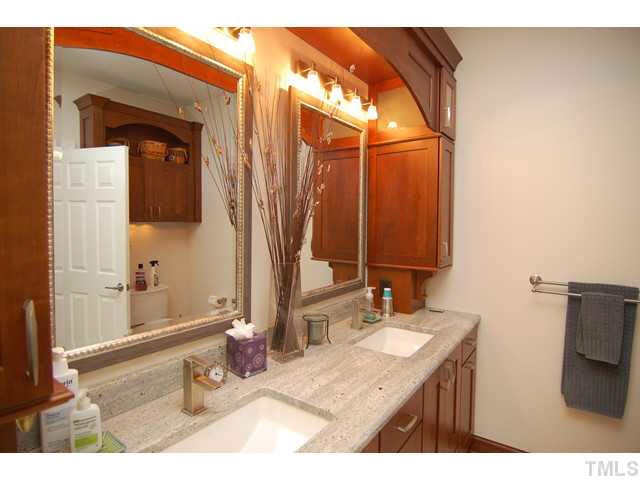 3804 La Costa Way Raleigh, NC 27610 - Photo 12 of 25 Gallery Image 12