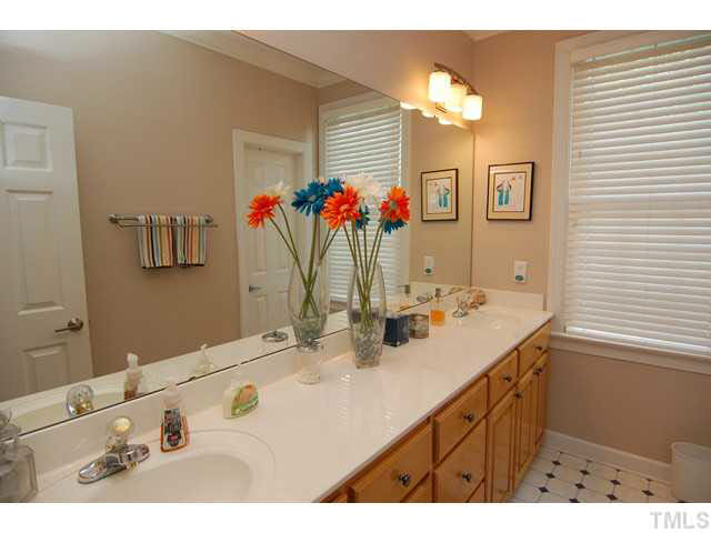 3804 La Costa Way Raleigh, NC 27610 - Photo 19 of 25 Gallery Image 19