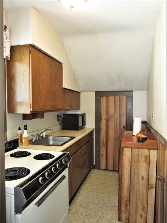 645 Grove Street Woonsocket, RI 02895 - Photo 27 of 31