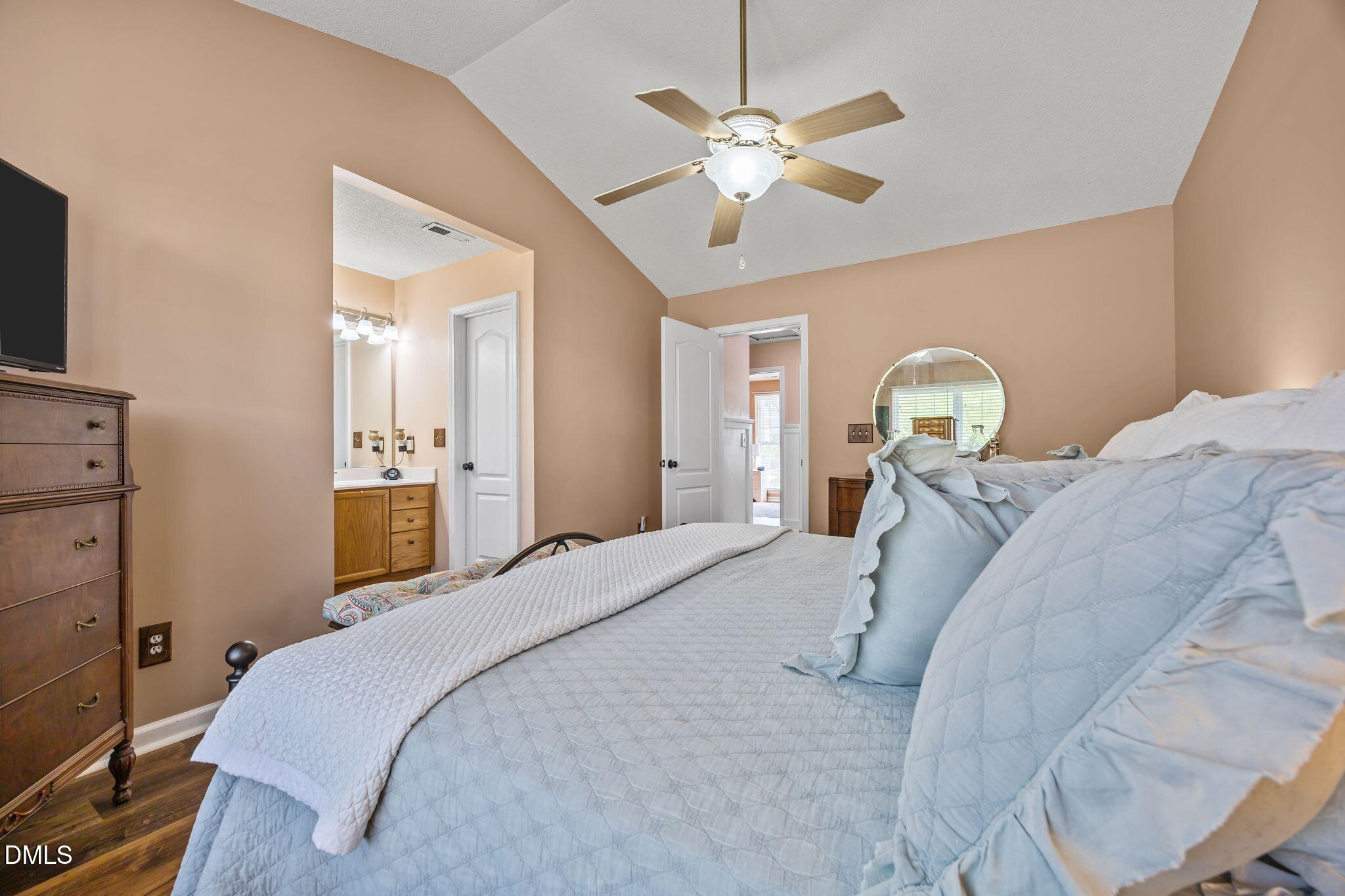 5209 Fieldwood Court Raleigh, NC 27616 - Photo 15 of 32 30-web-or-mls-IMG_5728