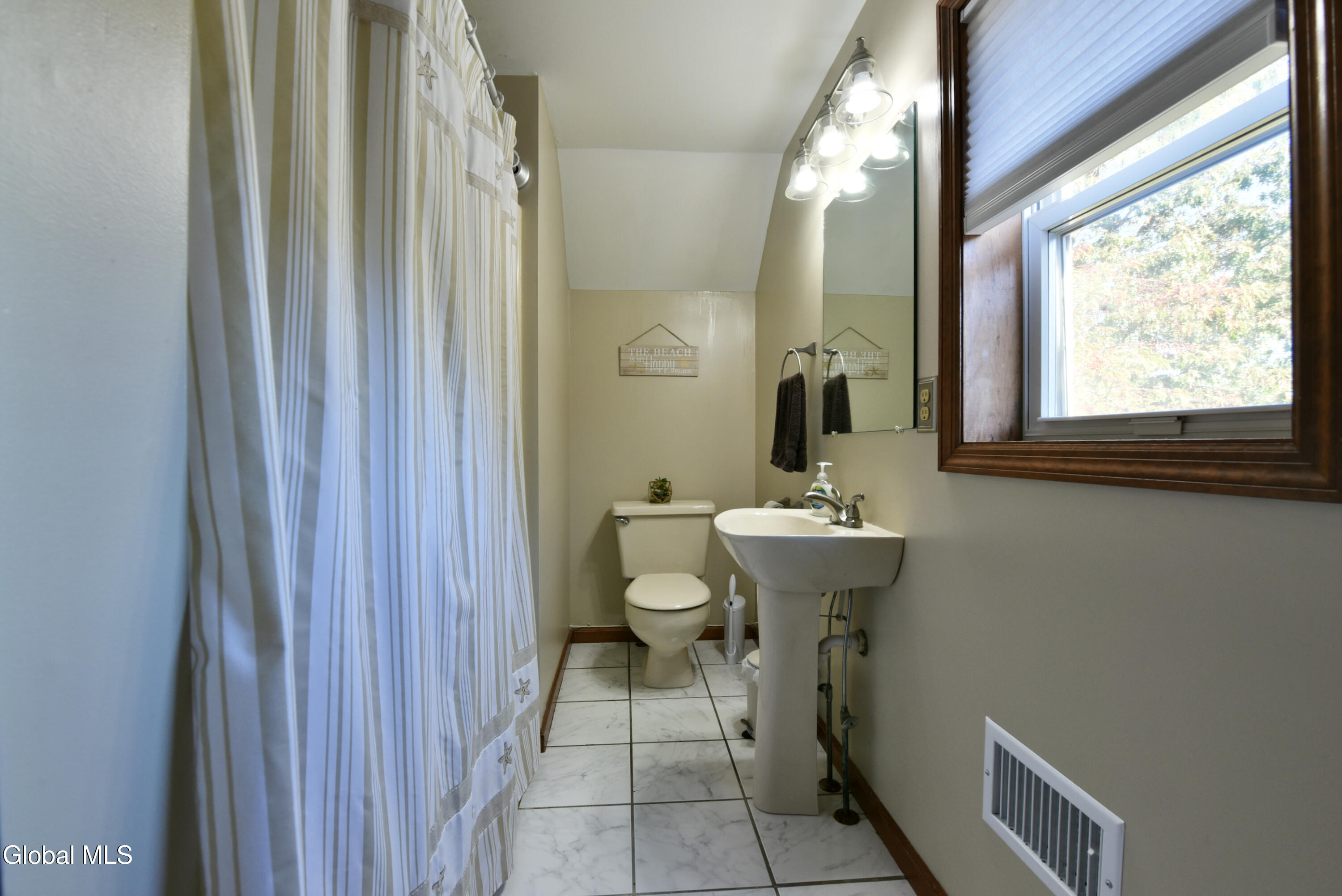 10 New Kent Road Wilton, NY 12831 - Photo 28 of 37 10NewKentFullBABest
