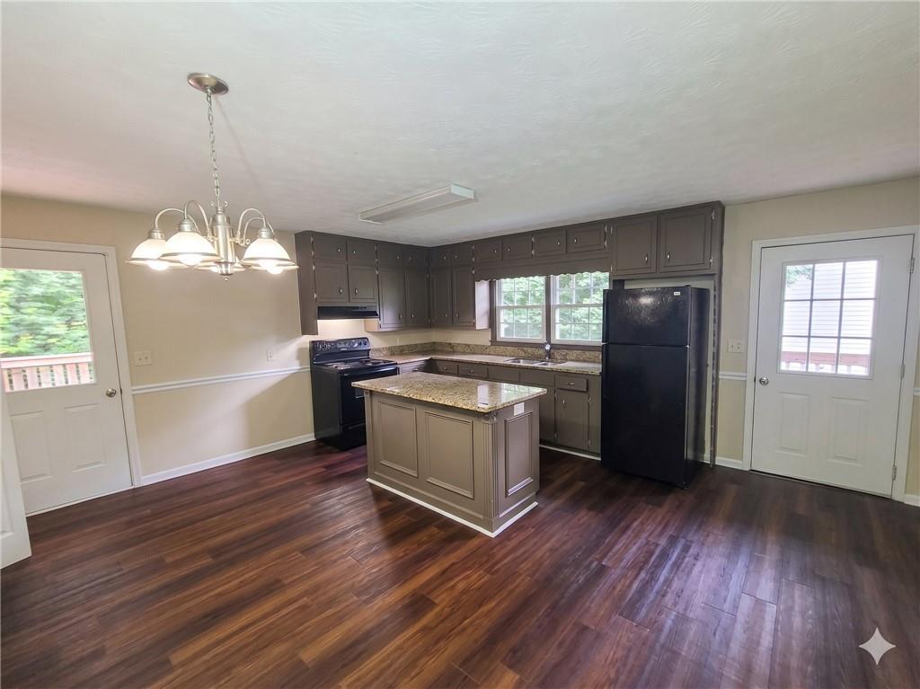1597 Holly Brook Road Southwest Snellville, GA 30078 - Photo 11 of 24 Gallery Image 11