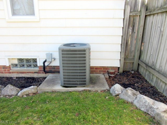 4931 Clearview Road Garfield Heights, OH 44125 - Photo 5 of 25