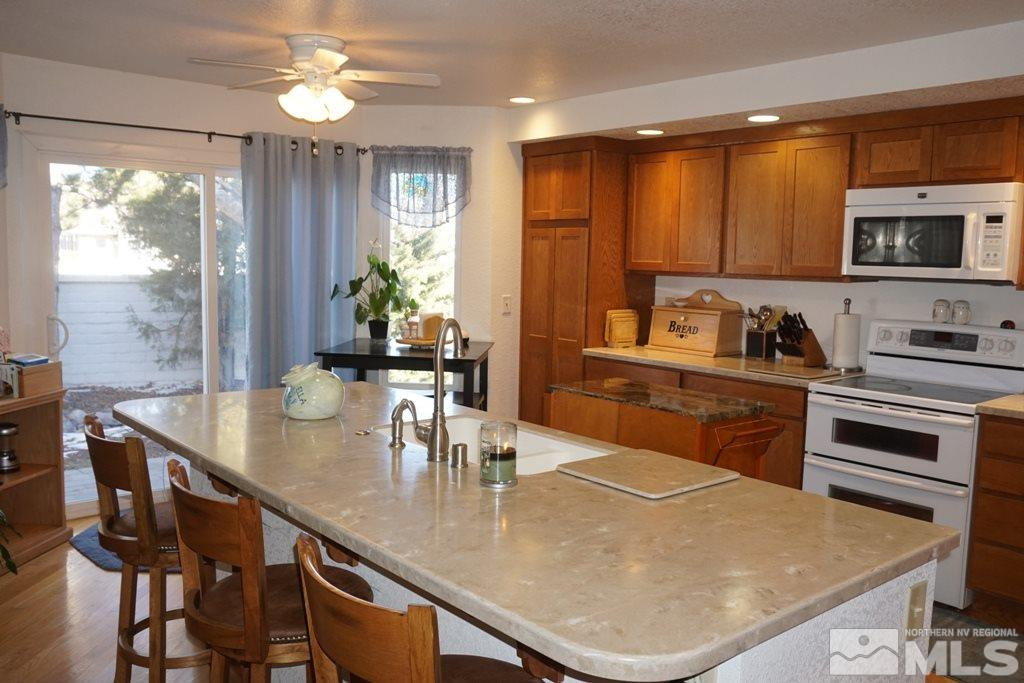 833 Blue Falls Place Reno, NV 89511 - Photo 11 of 25 Photo 11
