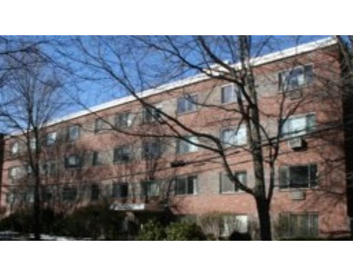 133 Beaconsfield Road, Unit 23 Brookline, MA 02445 - Photo 1 of 4