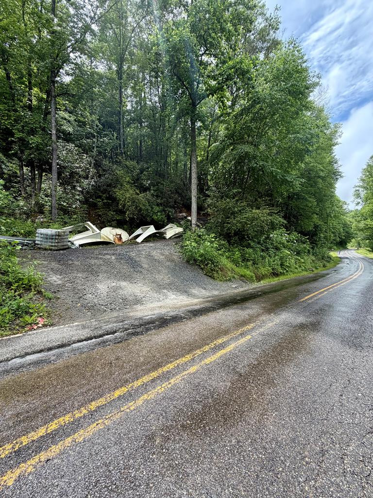 675 Ed Graves Road Murphy, NC 28906 - Photo 29 of 33