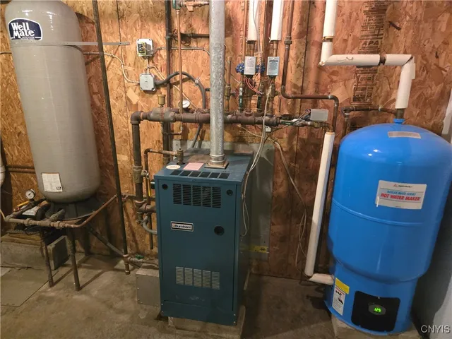 $379,000 | 1090 Morgan Road, Lysander, NY 13112