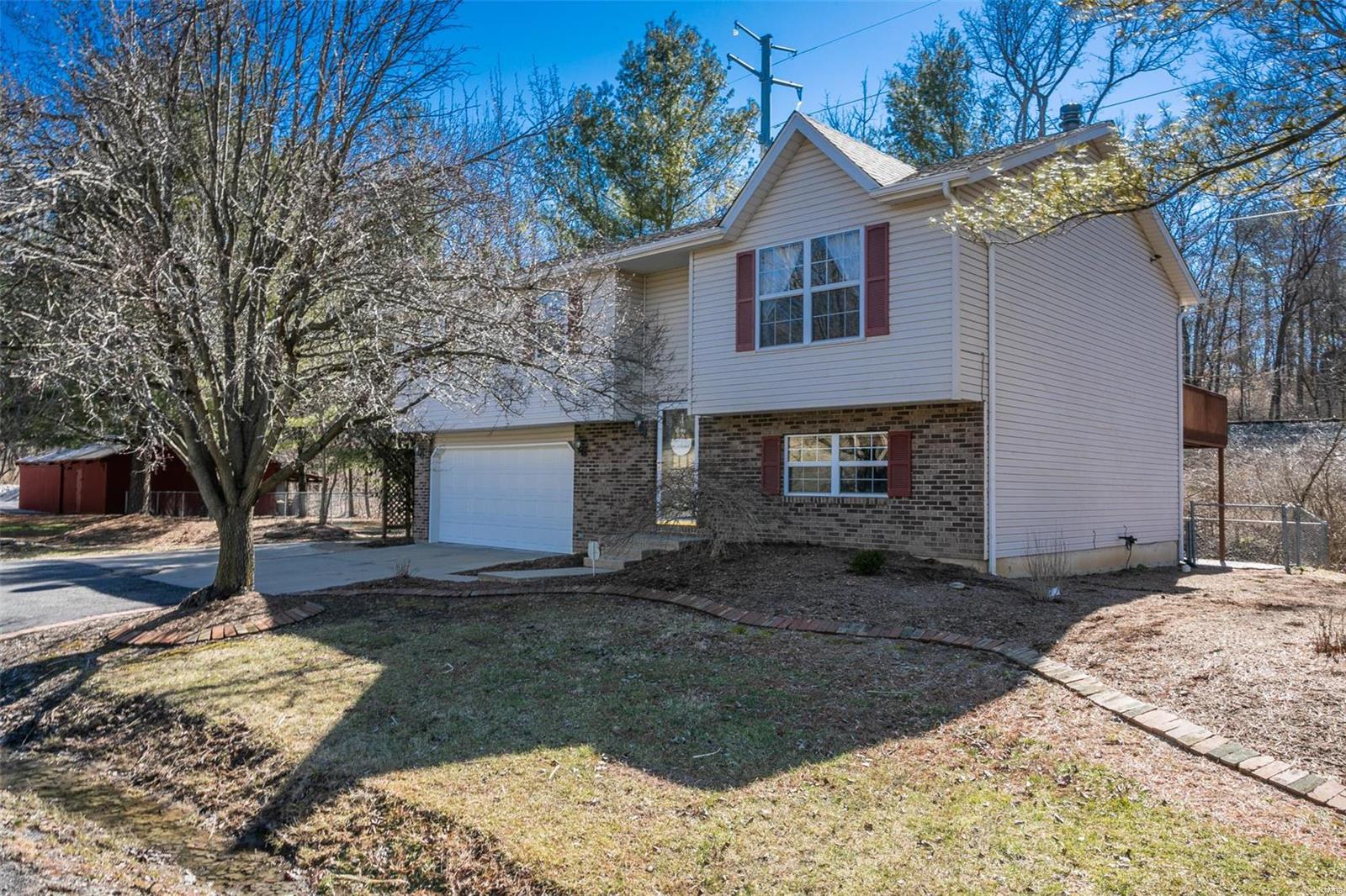 7050 Lockmann Road Collinsville, IL 62234 - Photo 2 of 29