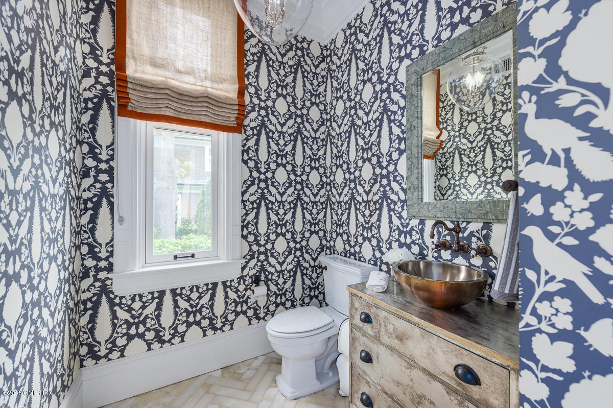 30 Club Road Riverside, CT 06878 - Photo 18 of 53 a bathroom with a toilet and a window