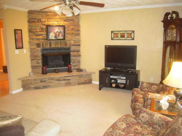 116 Lakeview Road South Dahinda, IL 61428 - Photo 5 of 13 Gallery Image 5