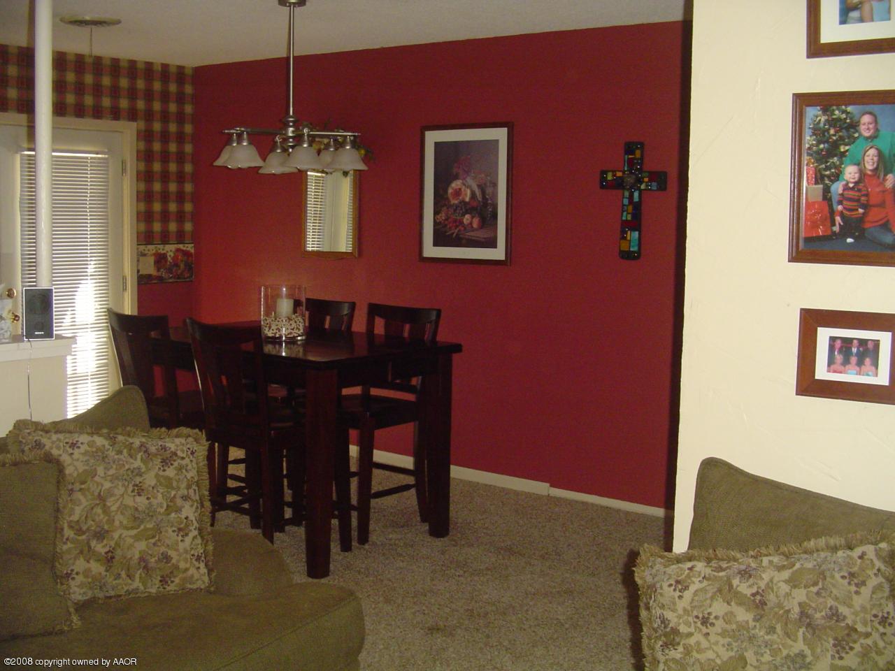 5311 Parker Street Amarillo, TX 79110 - Photo 3 of 10 Dining area