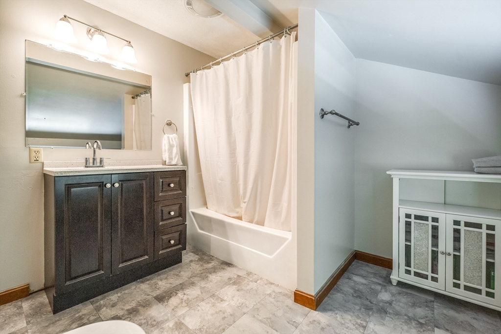 72 Stillwater Road, Unit A Deerfield, MA 01373 - Photo 20 of 27
