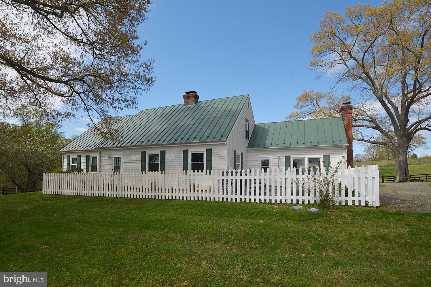 7962 Leeds Manor Road Marshall, VA 20115 - Photo 1 of 48 Gallery Image 1