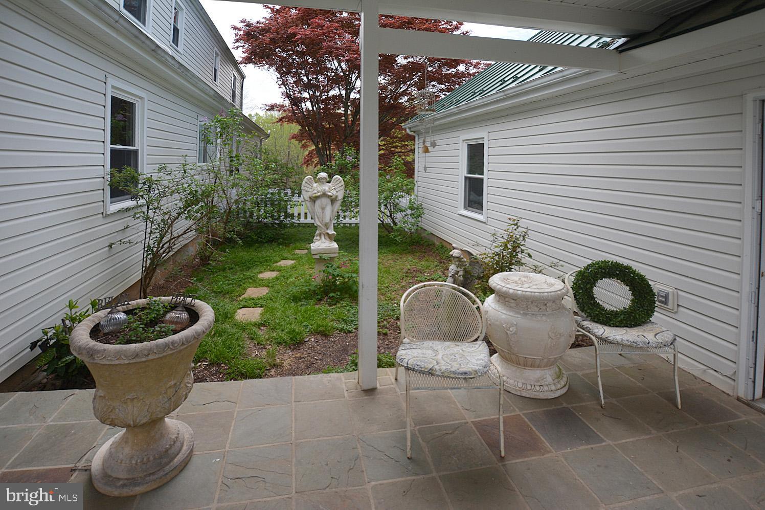 7962 Leeds Manor Road Marshall, VA 20115 - Photo 33 of 48 Gallery Image 33