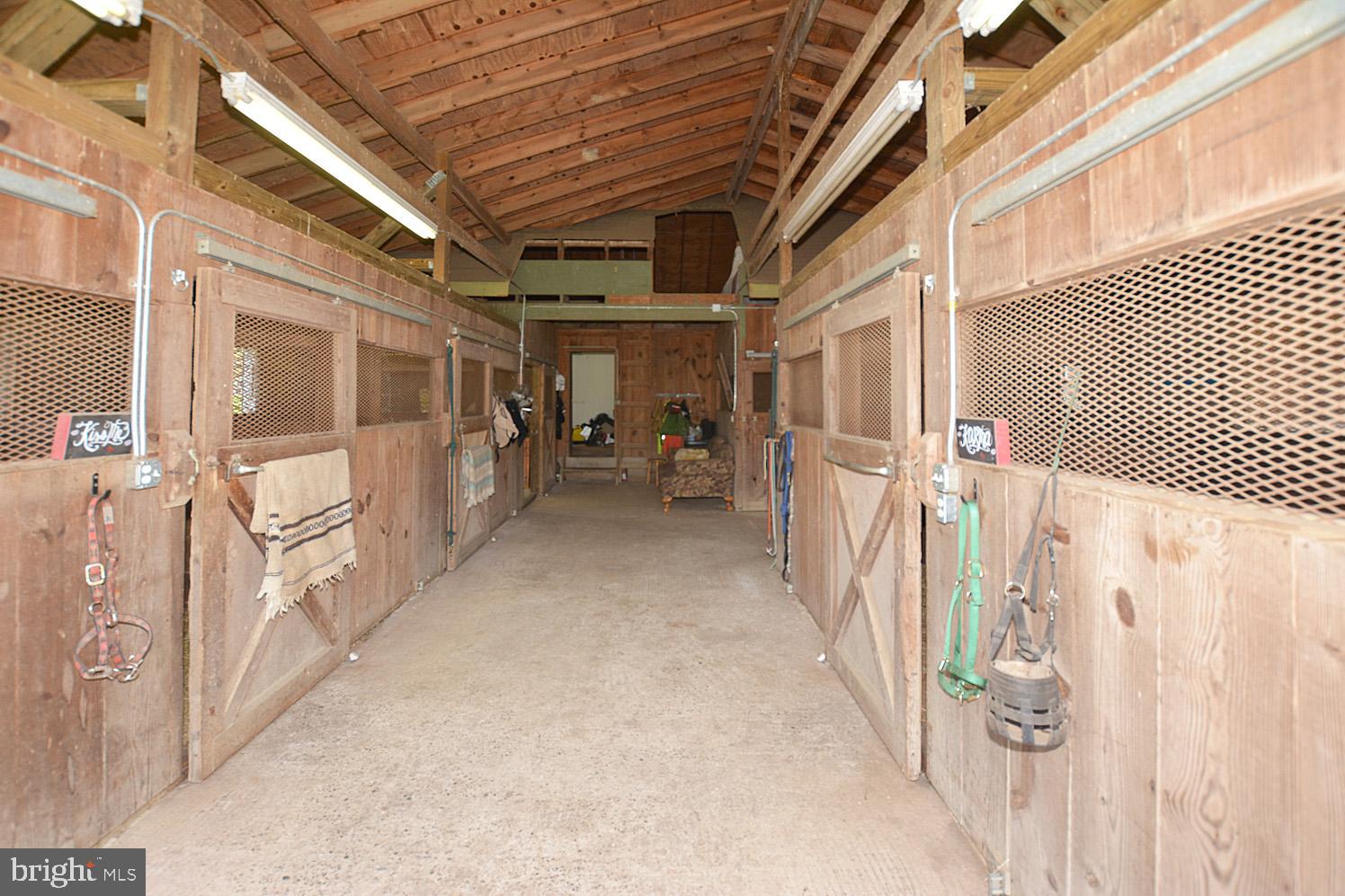 7962 Leeds Manor Road Marshall, VA 20115 - Photo 38 of 48 Gallery Image 38